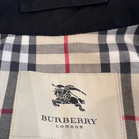 Black Burberry Ivybridge Coat - Picture 6 of 7